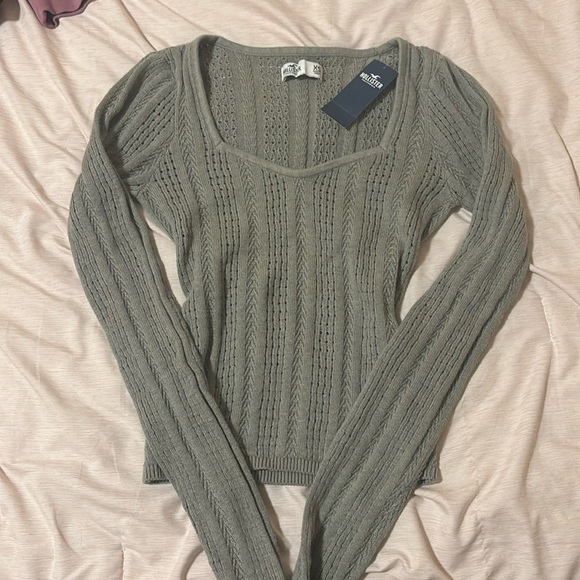 hollister eyelet sage green sweater - Picture 1 of 1
